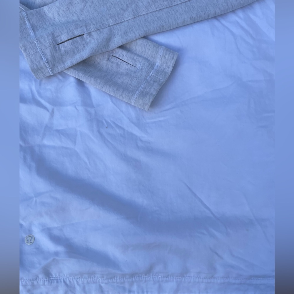 LULULEMON Blissed Out Wrap - Picture 9 of 10